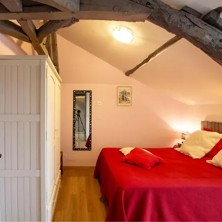 Moulin Neuf De Combecave Pour 6 *