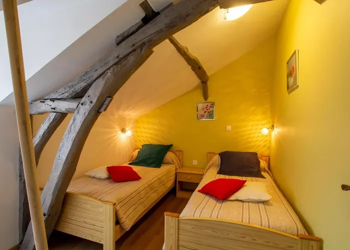 Moulin Neuf De Combecave Pour 6 *